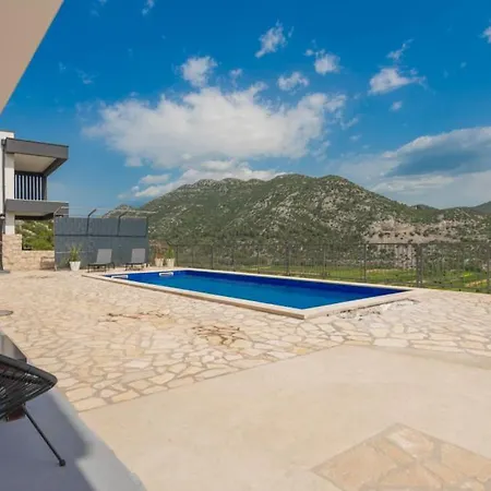 Vega - Makarska By Guide Nova Sela