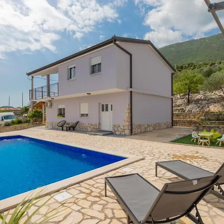 Vila Vega - Makarska By Guide